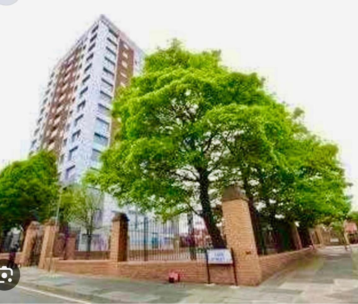 Large Modern 3 Bedroom City Centre Apartment ,Free Parking Liverpool Kültér fotó